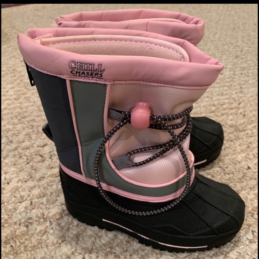 Like New Buster Brown Chill Chasers Girls’ Boots - Picture 3 of 4